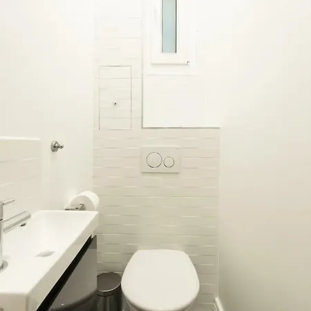 Montorgueil Apartment